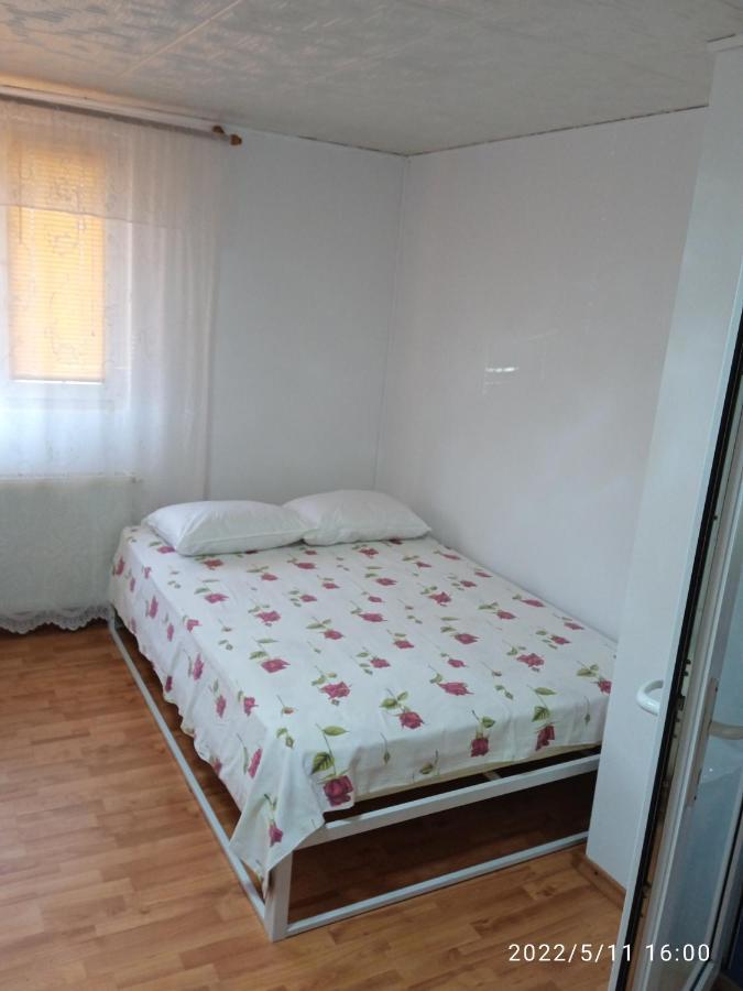 Central City House Tulcea Extérieur photo